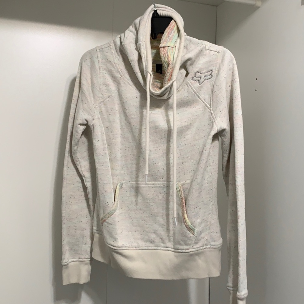 Pull over sweater